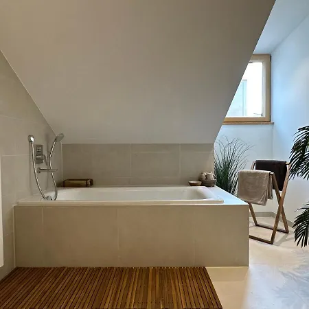 Apartamento Trulyspace - Direkt Am Rathausplatz, Dachterrasse Mit Blick Auf Perlachturm, Garage, Fahrstuhl Augsburg